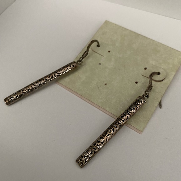 Silver  earring - Picture 3 of 3